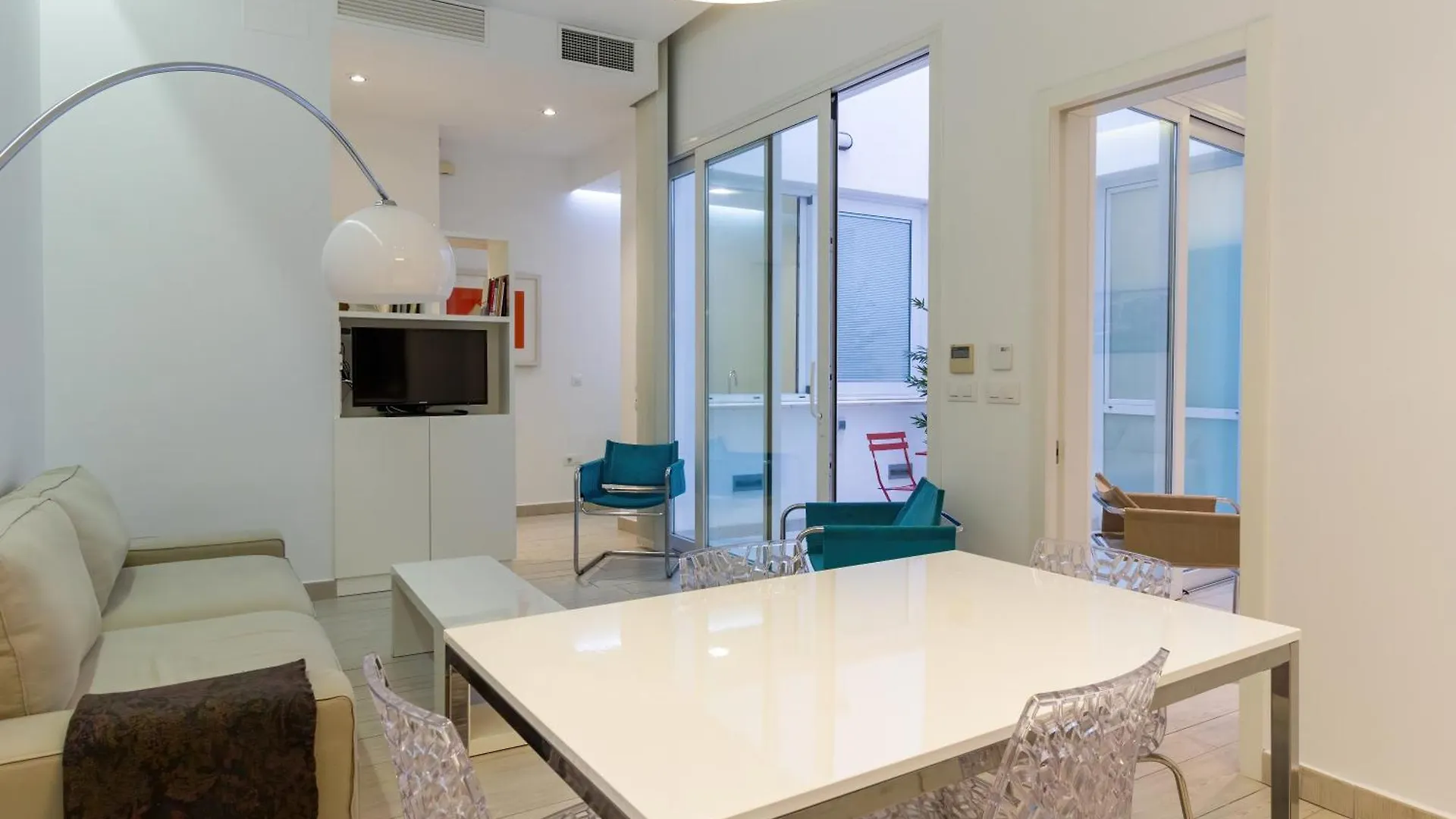 Alohamundi Federico Rubio Apartment Seville